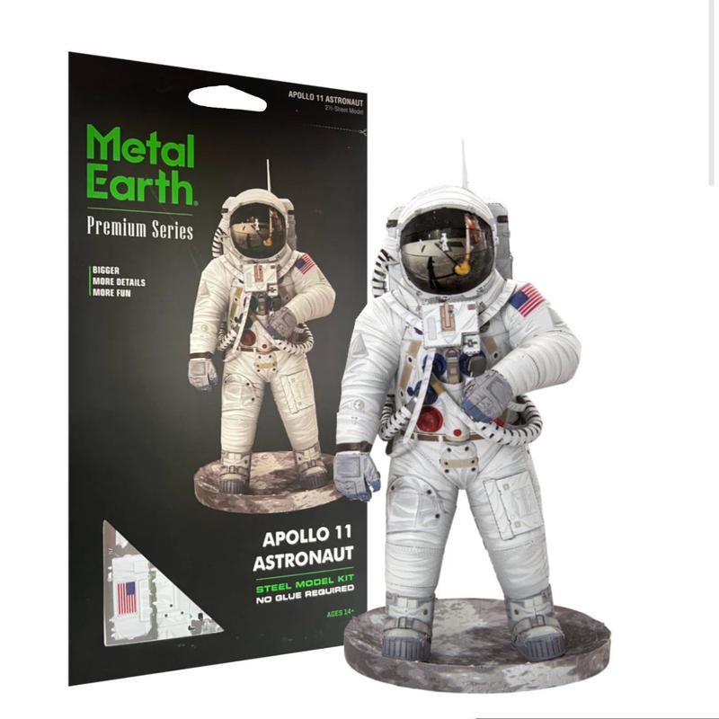 Metal Earth Apollo 11 Astronaut 3D Puzzle